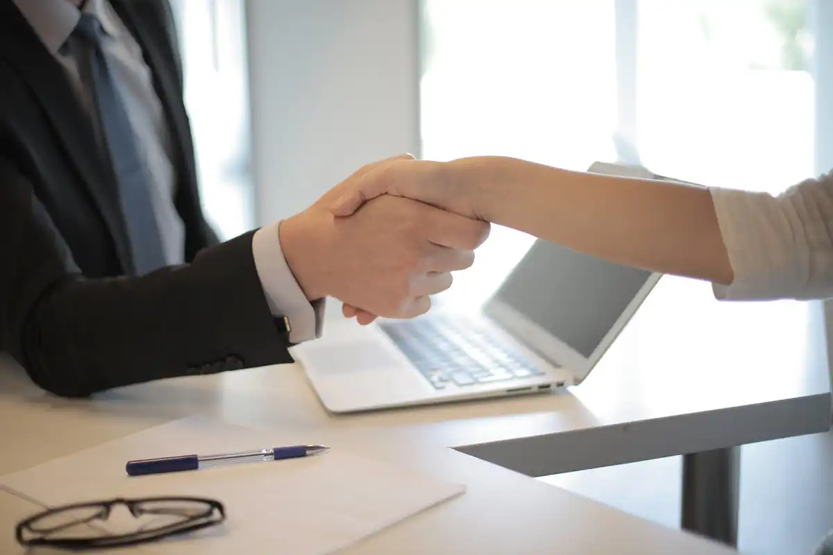 Langendorff_Handshake